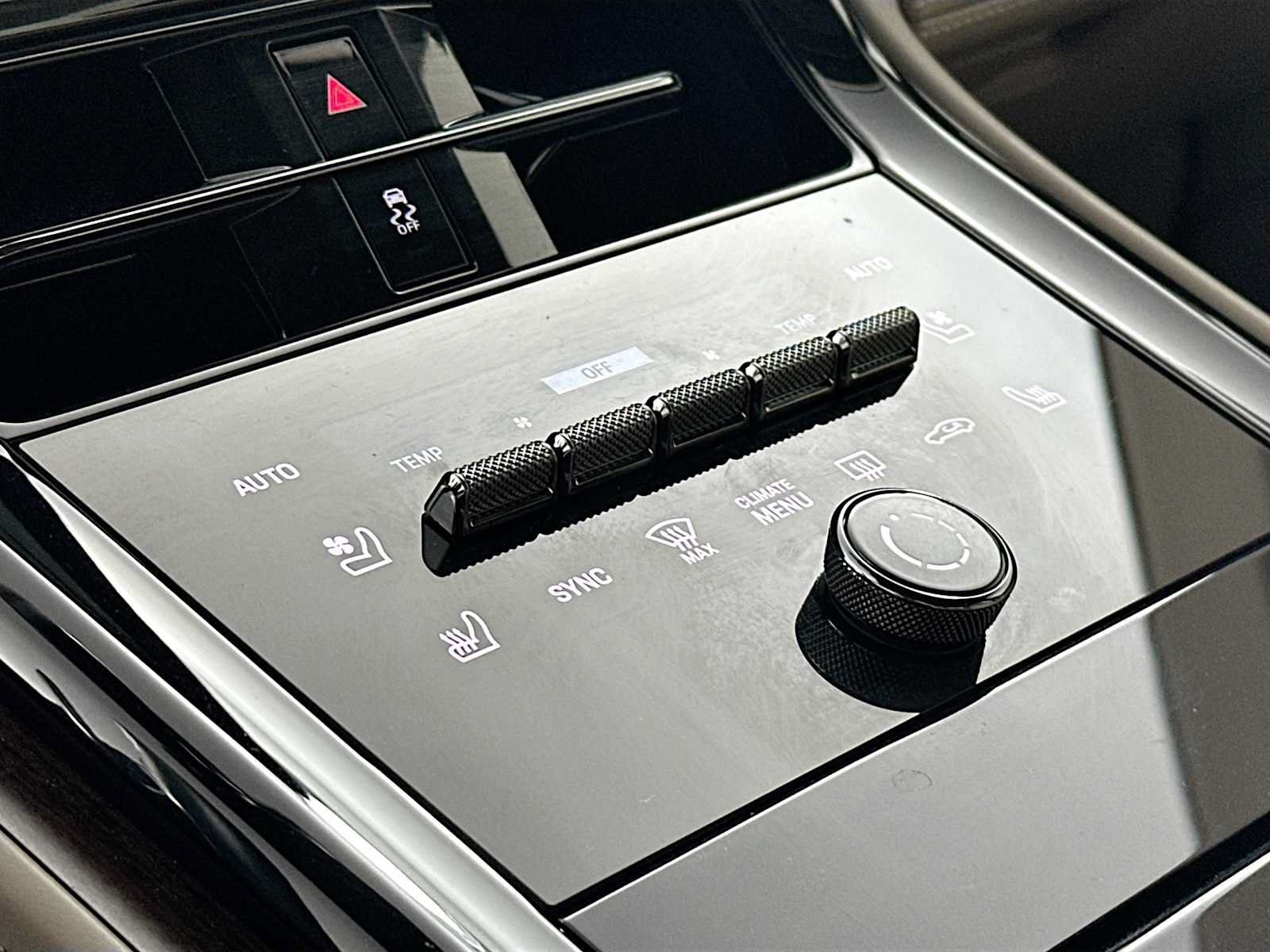 Certified 2024 Porsche Panamera 4 AWD/4WD image 20