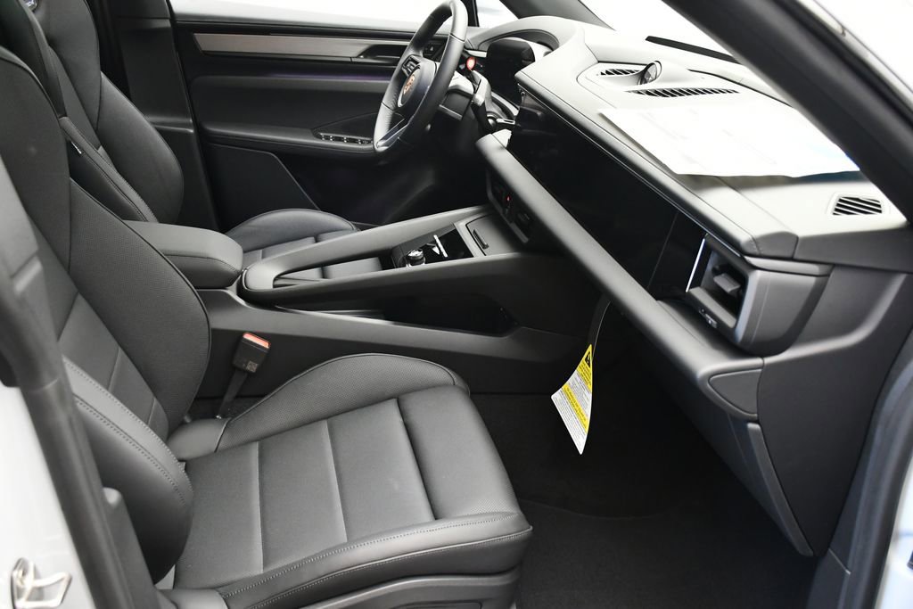 New 2026 Porsche Macan GTS Electric AWD/4WD image 27