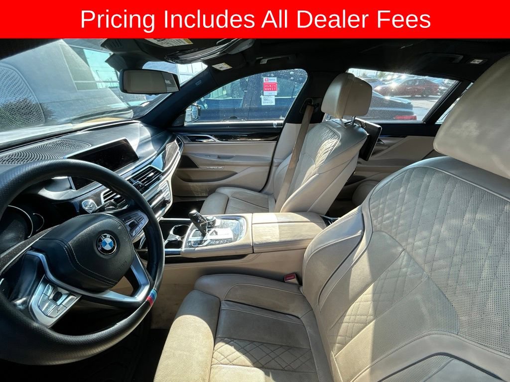 Used 2016 BMW 750i xDrive AWD/4WD image 9