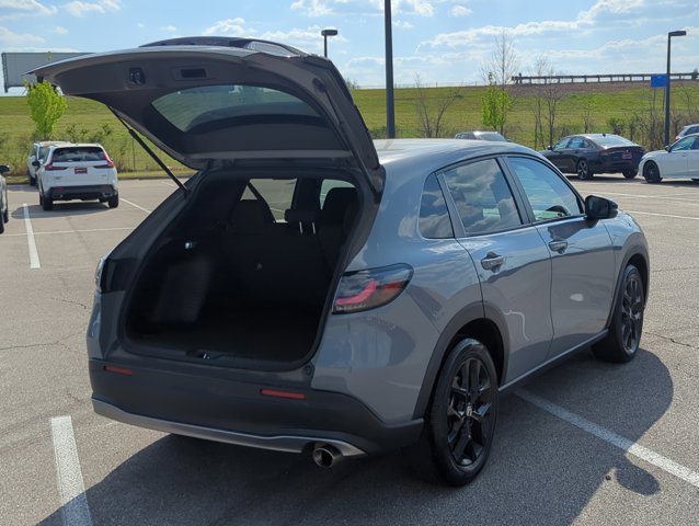 Used 2023 Honda HR-V Sport image 8