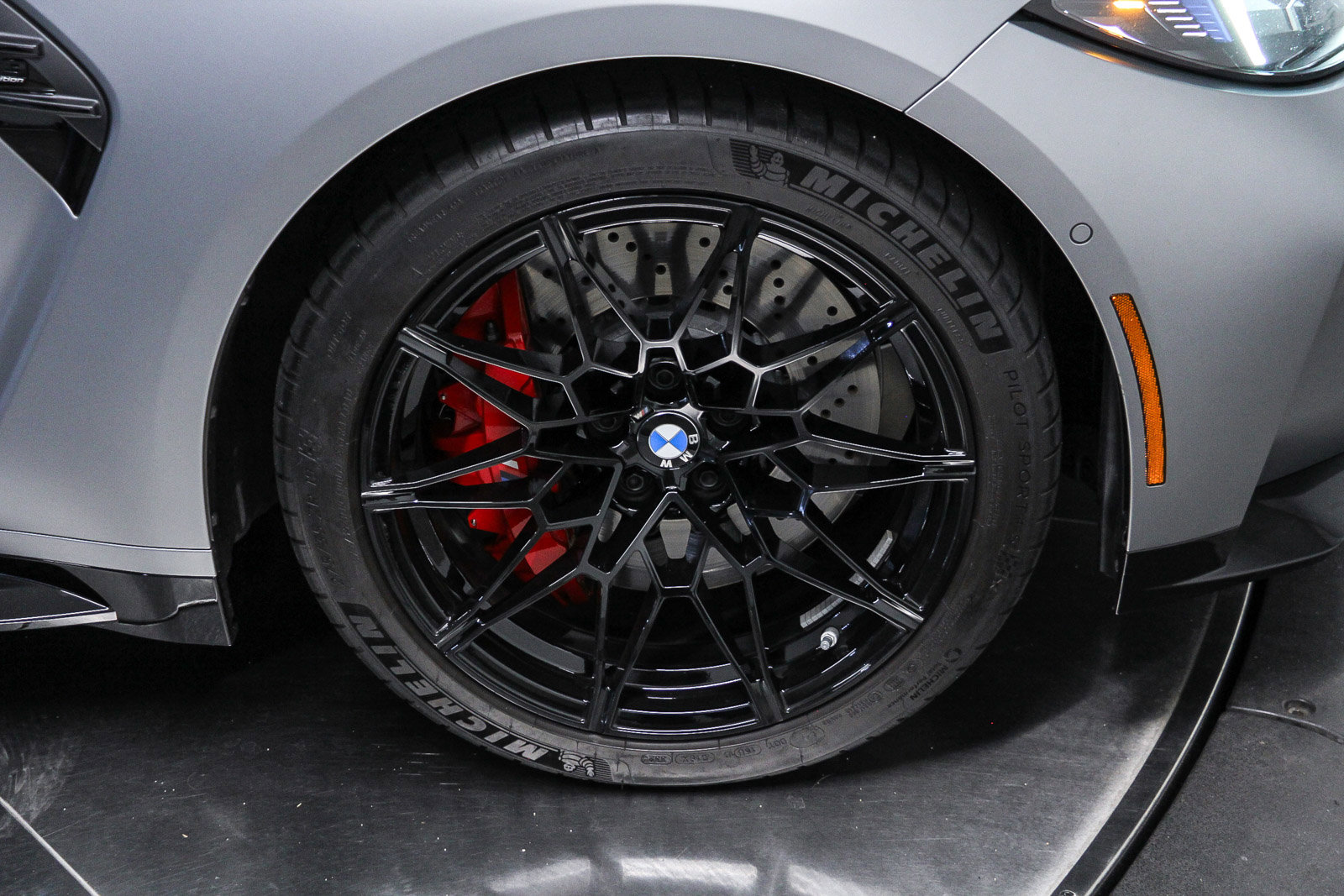 Used 2025 BMW M3 Competition w/ Executive Package image 9