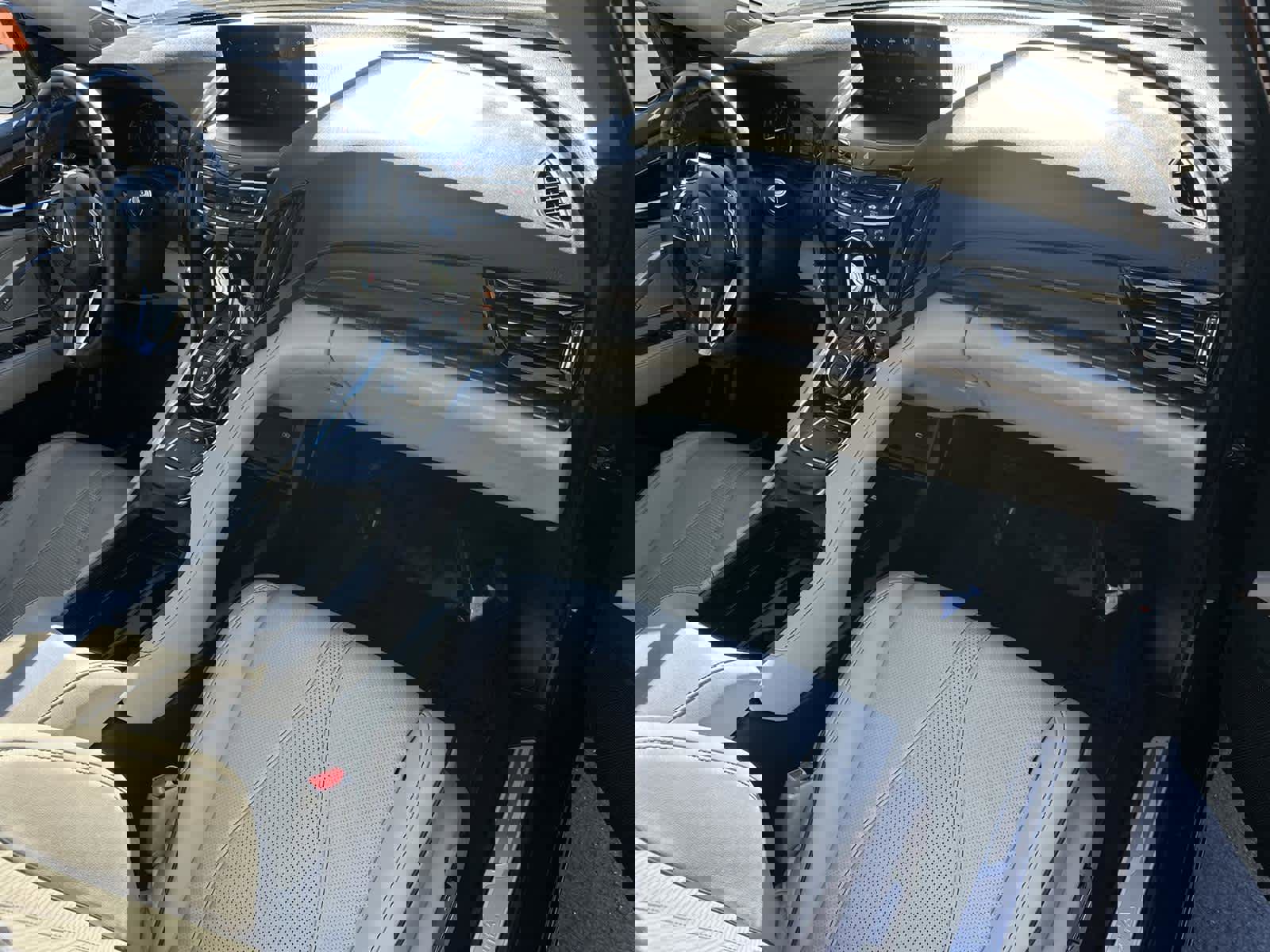 Used 2024 Acura RDX w/Advance Package image 12