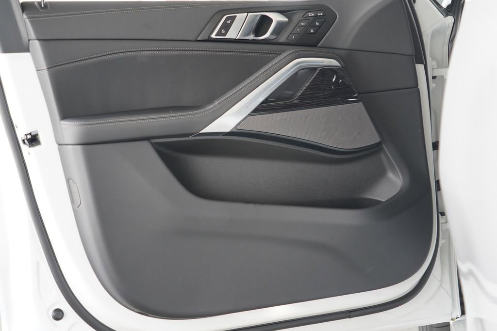 New 2027 BMW X6 xDrive40i AWD/4WD image 8