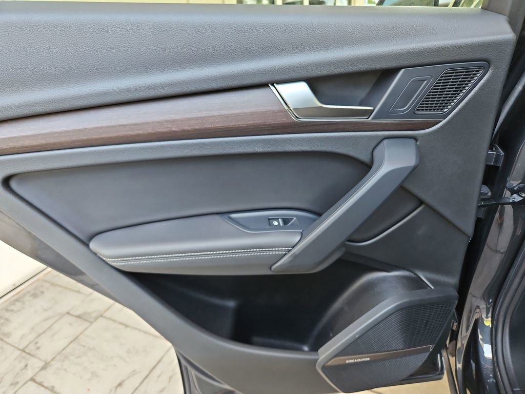 Used 2021 Audi Q5 2.0T Premium Plus w/ Premium Plus Package image 30