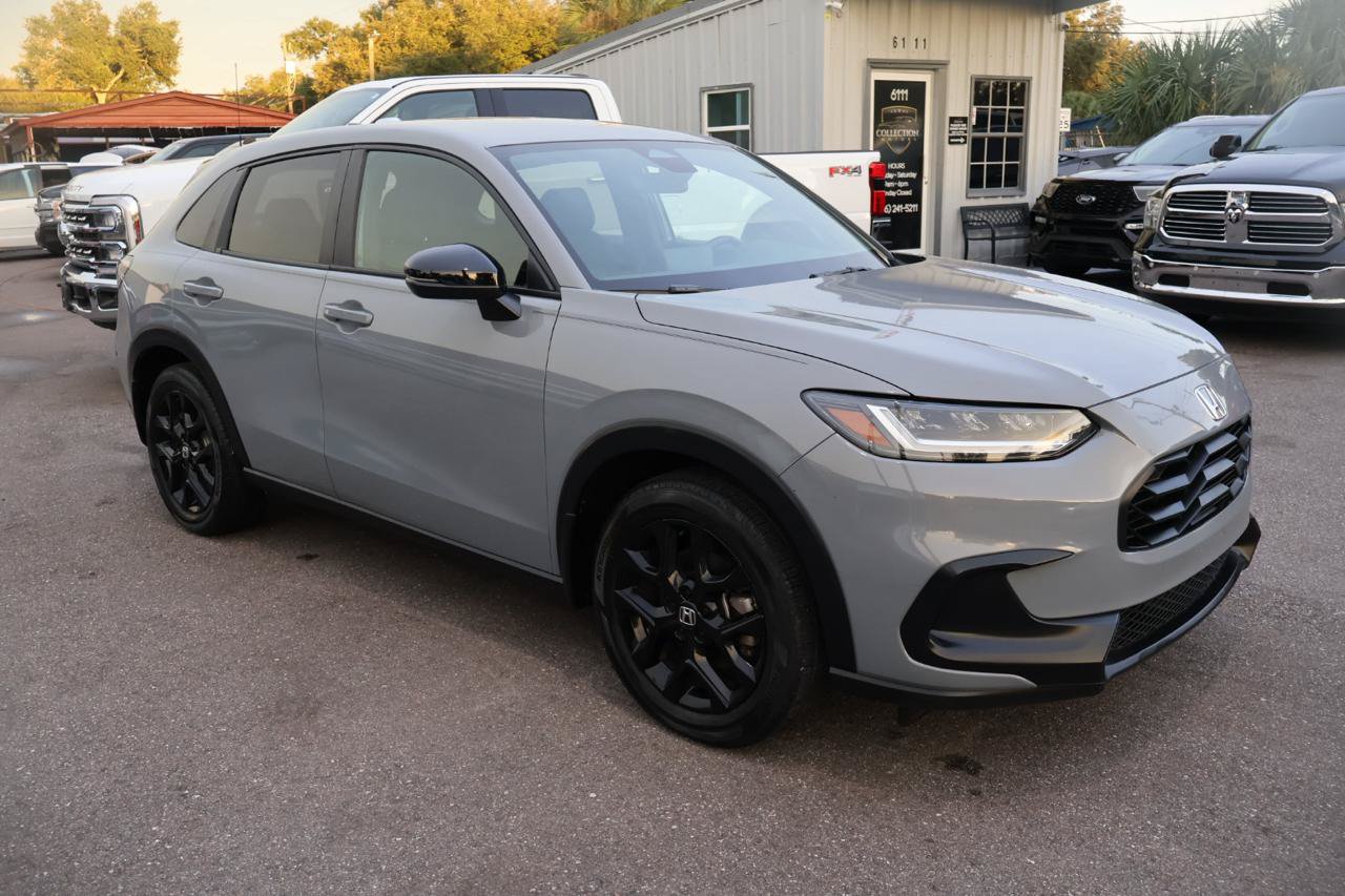 Used 2024 Honda HR-V Sport image 3