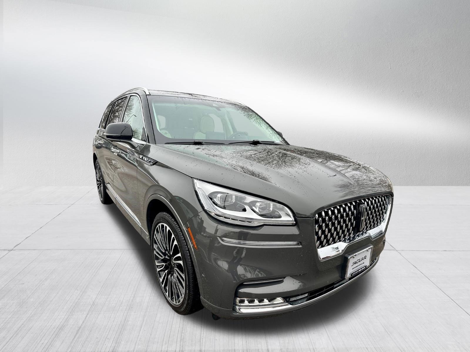 Used 2024 Lincoln Aviator Black Label w/ Dynamic Handling Package image 3