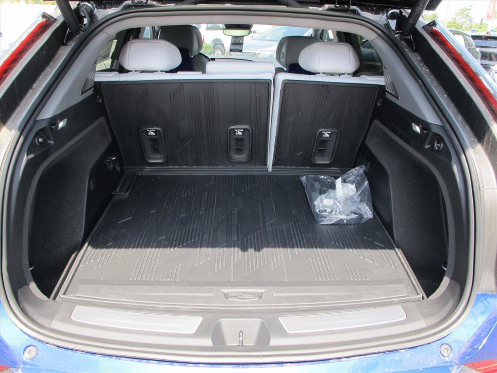New 2027 Cadillac Optiq V w/ Deep Ocean Design Edition AWD/4WD image 25