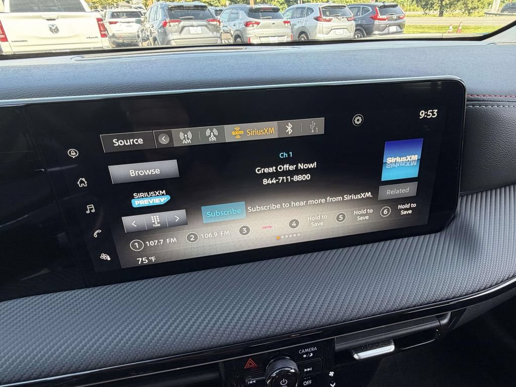 Used 2025 Nissan Kicks SR w/ Illumination Package AWD/4WD image 17