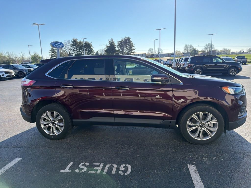 Used 2024 Ford Edge Titanium image 5