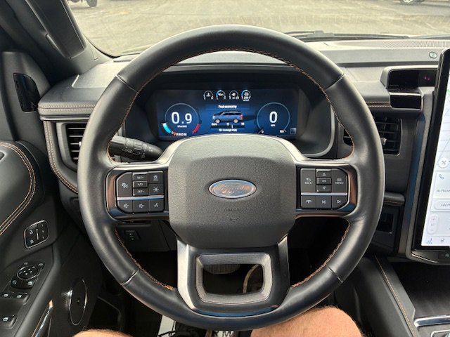 Used 2023 Ford Expedition Platinum image 22
