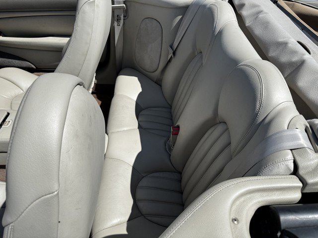 Used 2000 Jaguar XK8 Convertible image 11