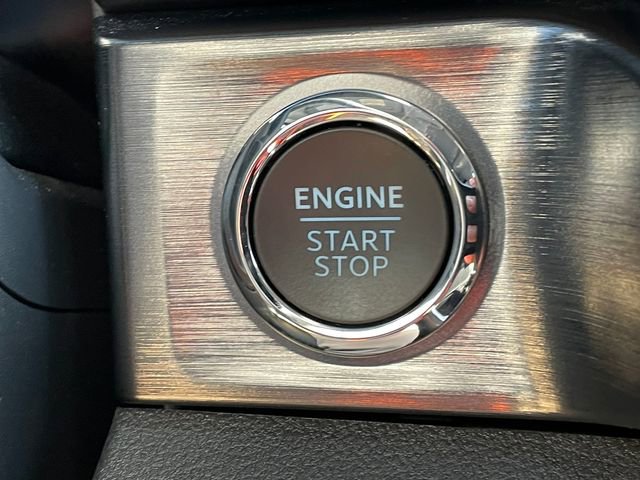 Used 2025 Ford F350 Lariat w/ Chrome Package image 26