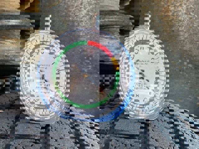 Used 2010 Chevrolet Equinox LT w/ Cargo Management Package image 29