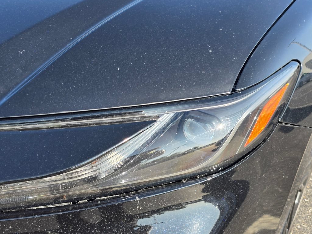 Used 2025 Toyota Camry SE FWD image 19