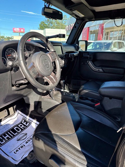Used 2018 Jeep Wrangler Unlimited Sahara AWD/4WD image 19