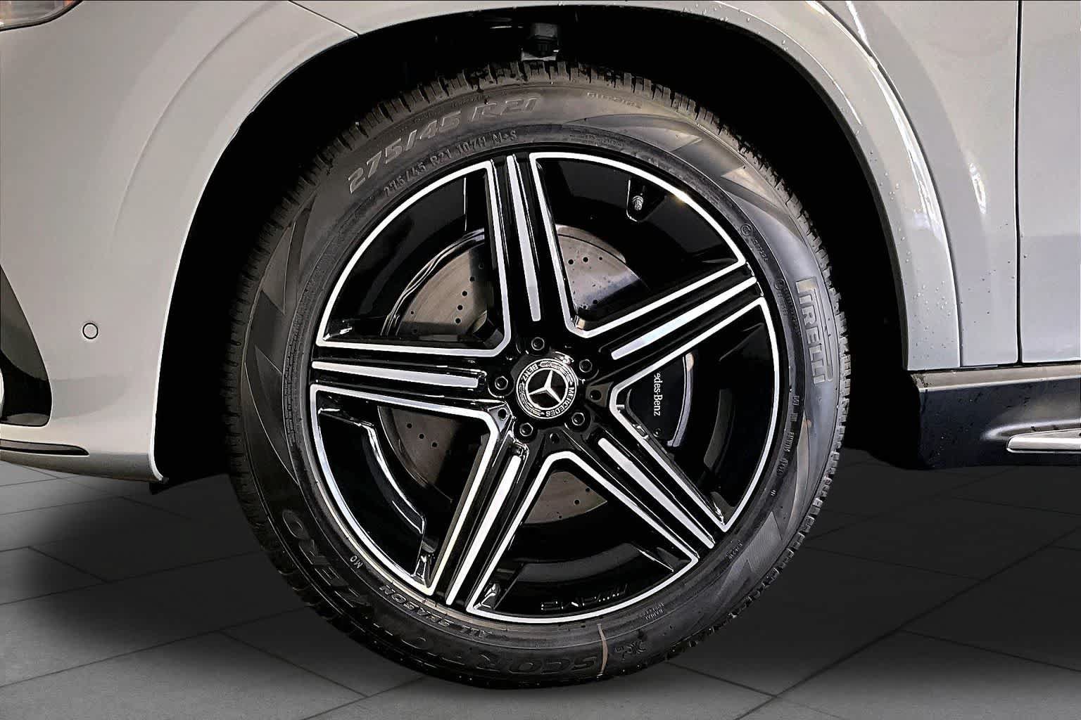 New 2026 Mercedes-Benz GLE 580 4MATIC image 17