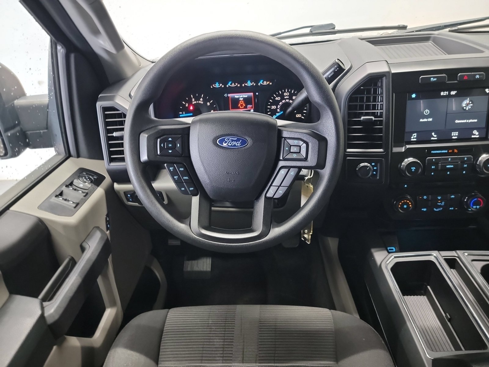 Used 2017 Ford F150 XL w/ Equipment Group 101A Mid AWD/4WD image 16