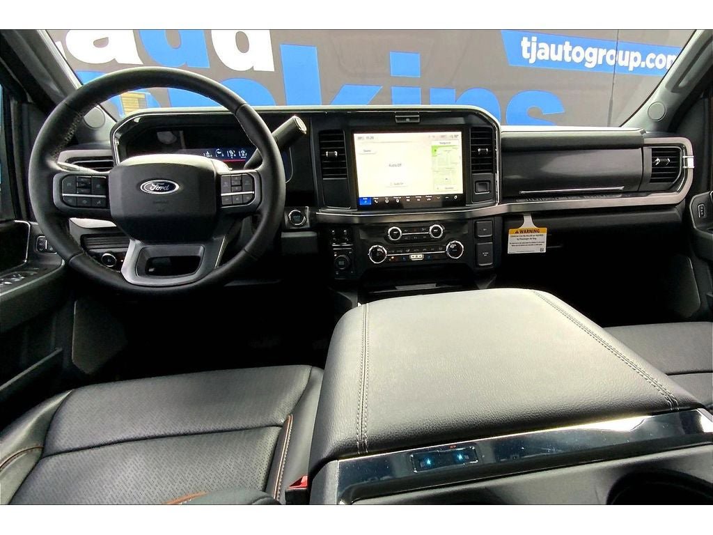 Used 2025 Ford F350 Lariat AWD/4WD image 17