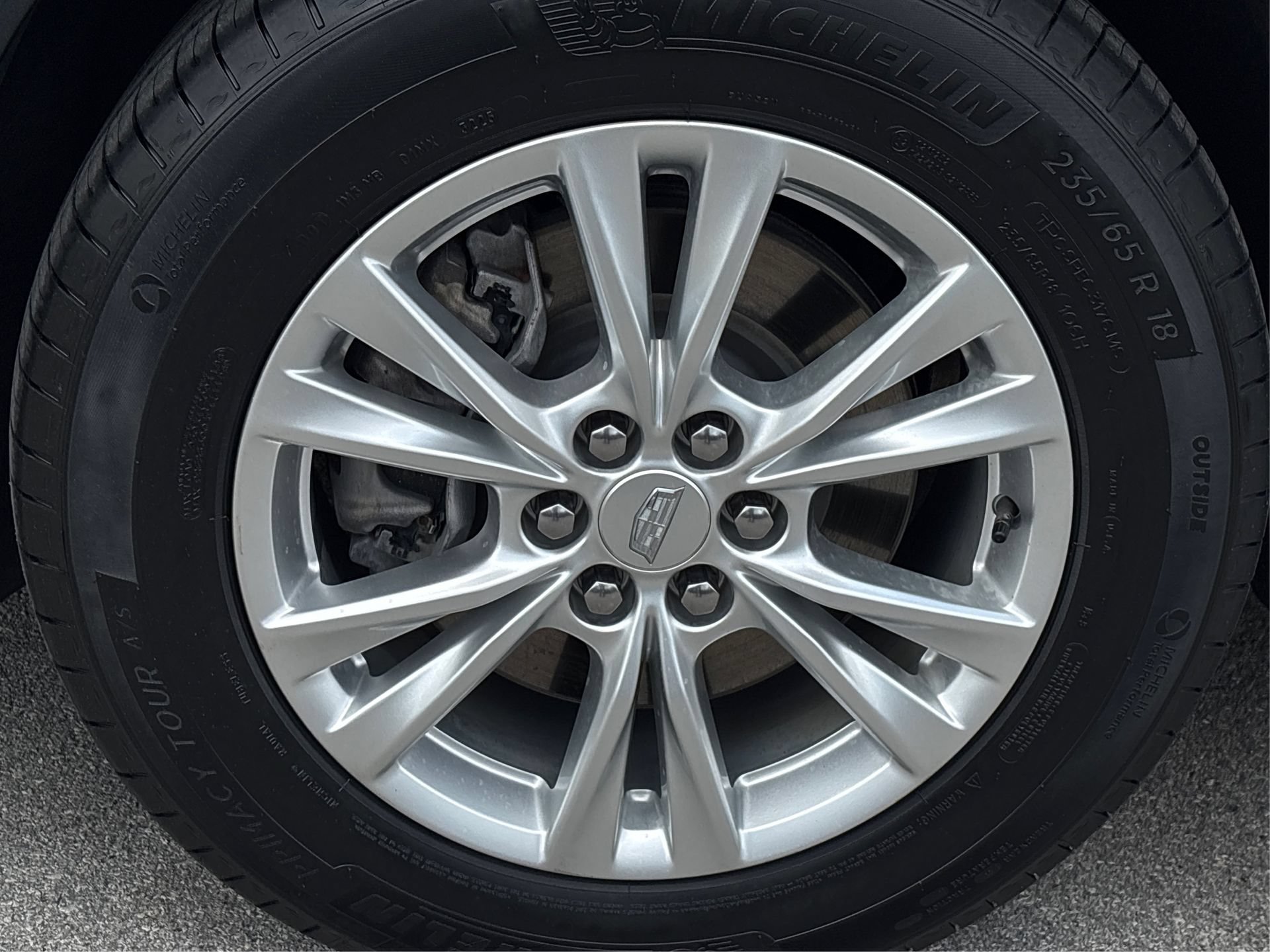 Certified 2023 Cadillac XT6 Luxury FWD image 14
