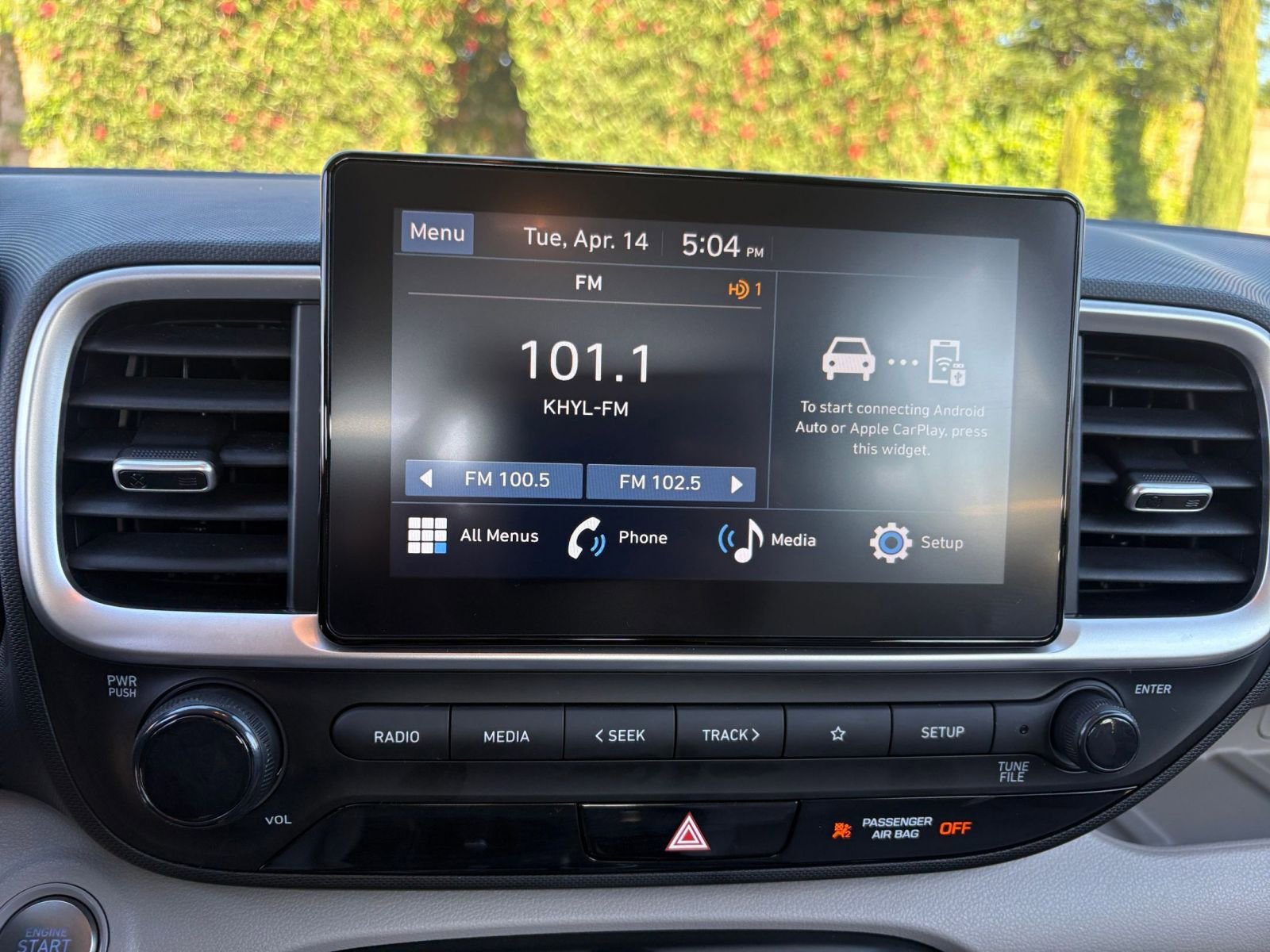 Used 2025 Hyundai Venue SEL image 20