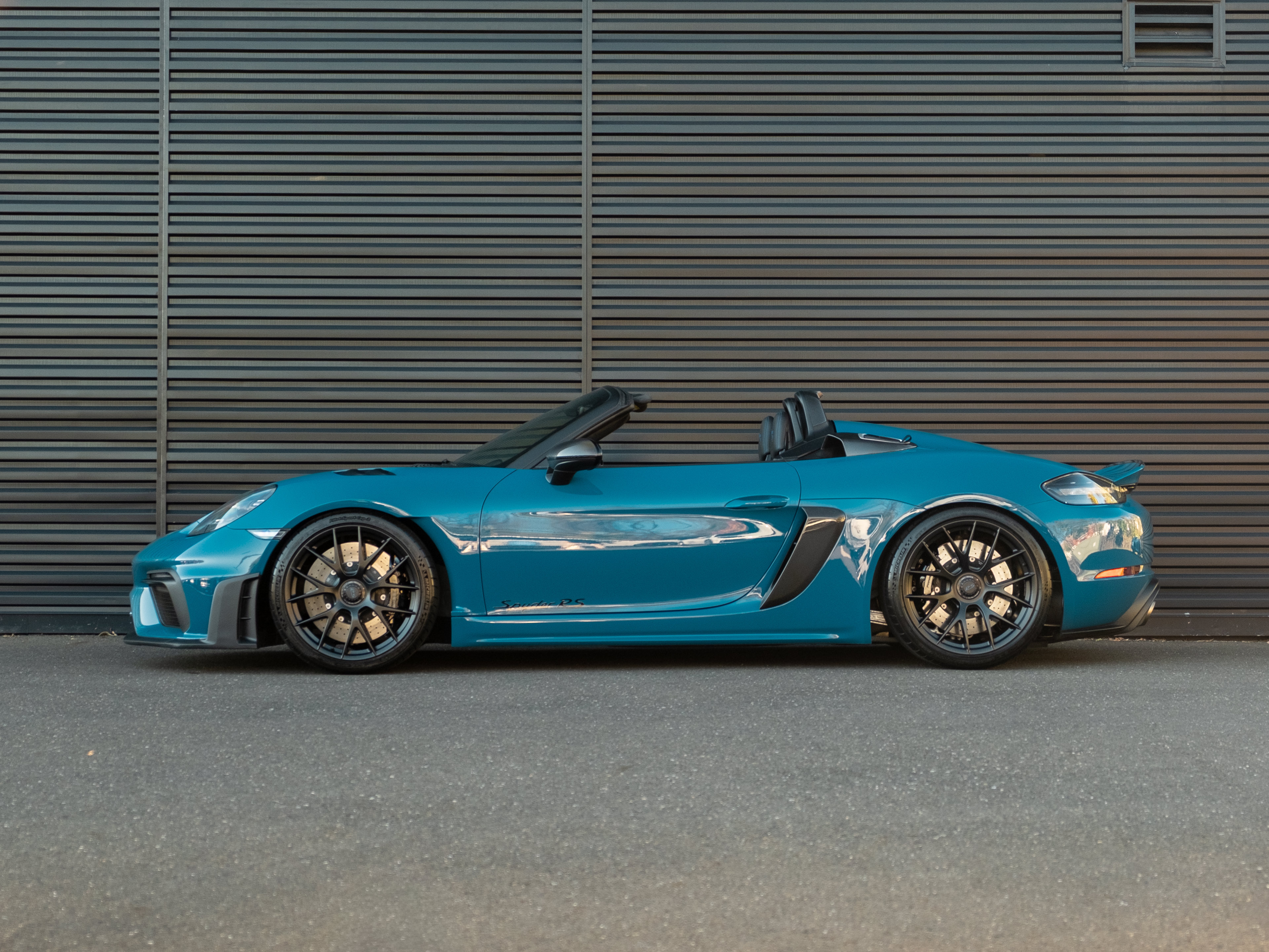 Certified 2024 Porsche 718 Boxster Spyder RS RWD image 2