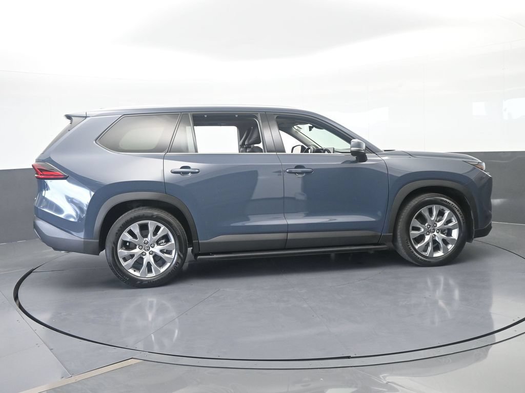 Used 2025 Toyota Grand Highlander FWD image 7