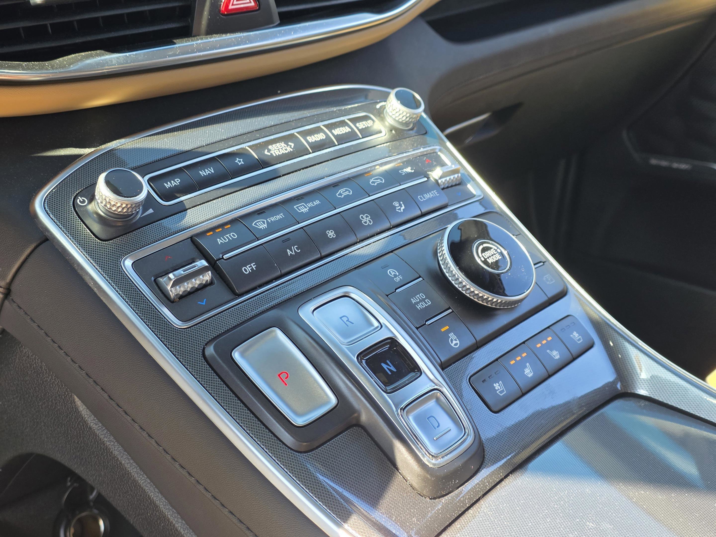 Used 2023 Hyundai Santa Fe Calligraphy image 13