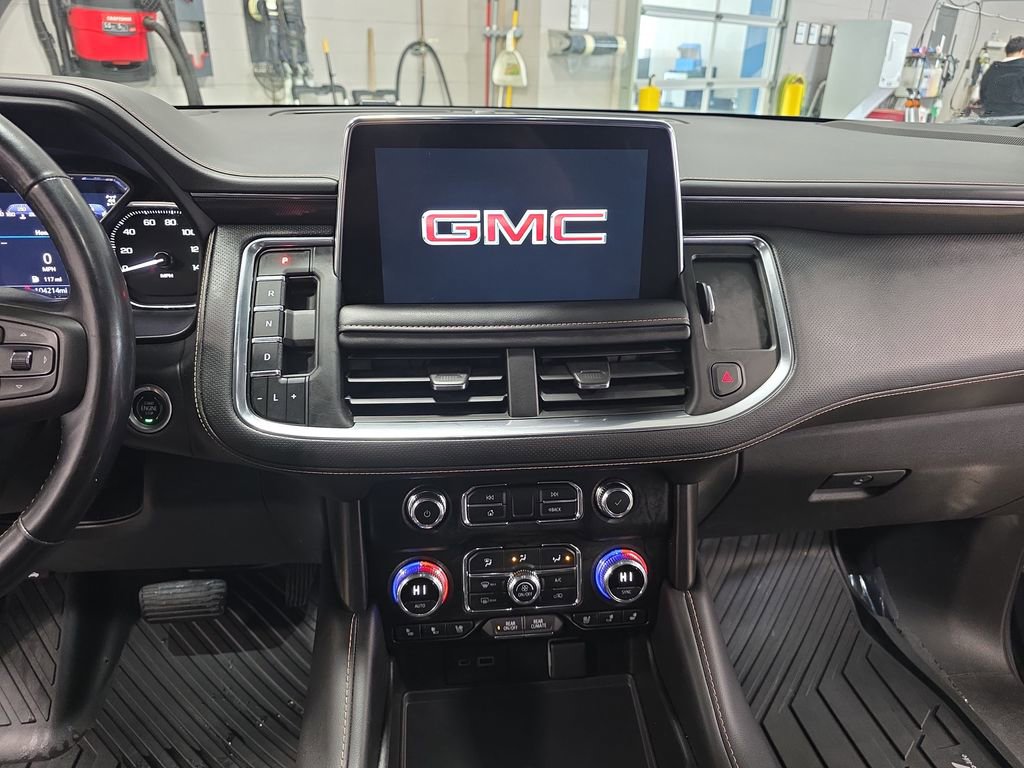 Used 2021 GMC Yukon XL AT4 image 21
