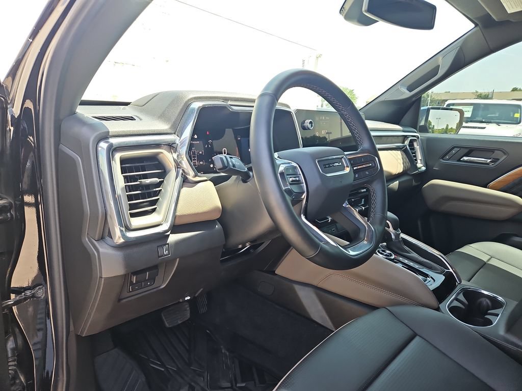 Used 2024 GMC Canyon Denali w/ LPO, Denali Black Edition AWD/4WD image 17