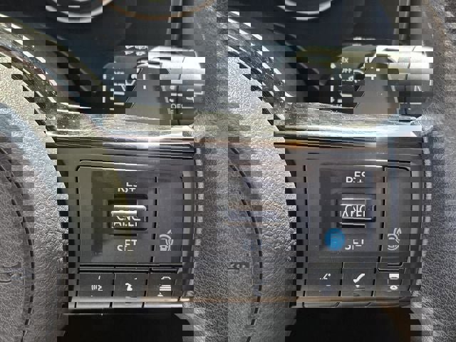 Used 2021 Nissan Rogue SV image 28