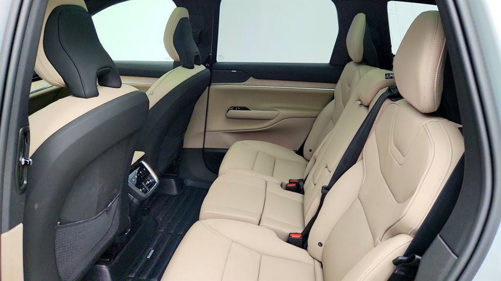 Used 2025 Volvo EX90 Ultra image 22