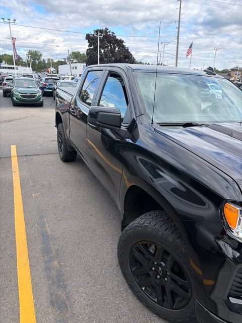 Used 2022 Chevrolet Silverado 1500 LT Trail Boss w/ Protection Package AWD/4WD image 3