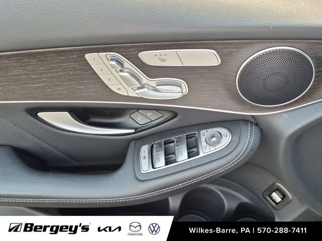 Used 2022 Mercedes-Benz GLC 300 4MATIC image 14