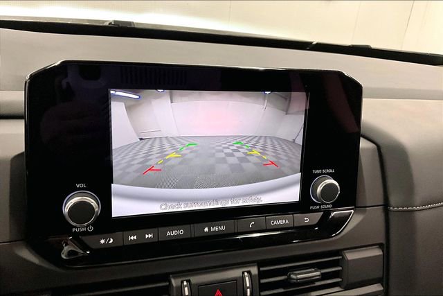 New 2025 Nissan Pathfinder S image 25