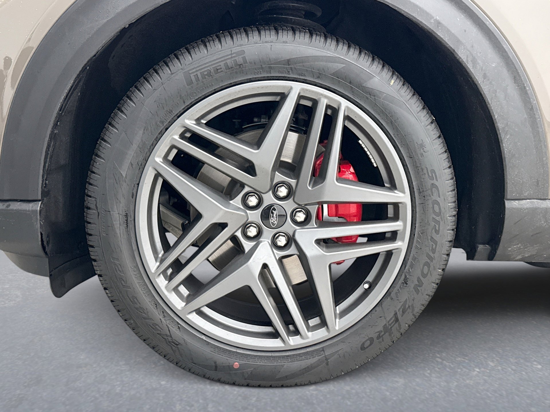 Used 2026 Ford Explorer ST w/ Sun And Sound Package image 29