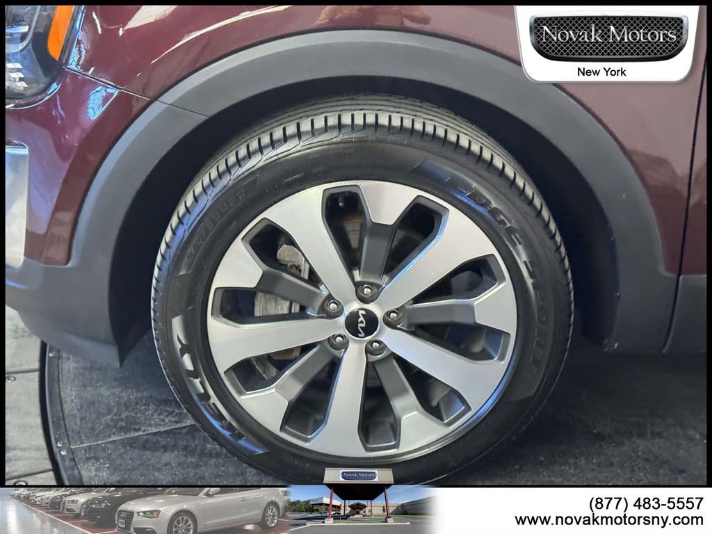 Used 2022 Kia Telluride S image 5