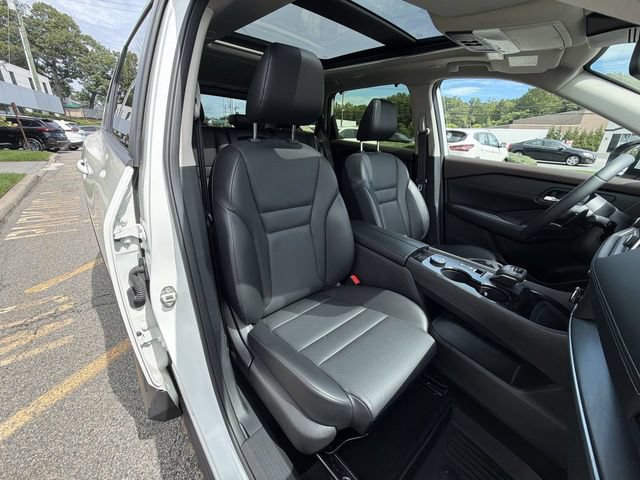 Certified 2023 Nissan Rogue SV w/ SV Premium B Package AWD/4WD image 25