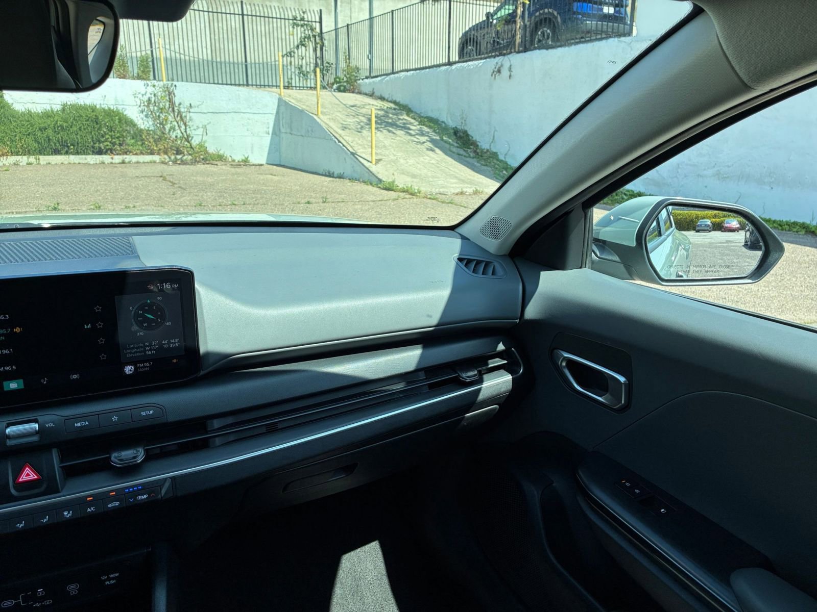 Used 2025 Kia K4 LXS image 34