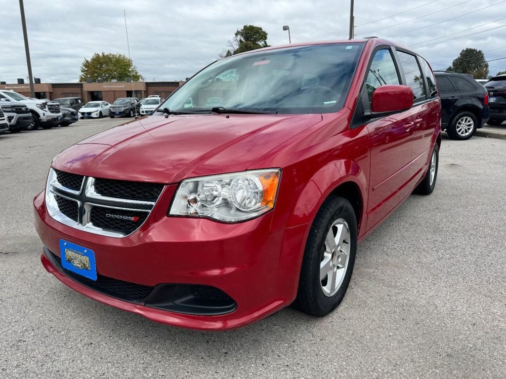 Used 2012 Dodge Grand Caravan SXT w/ Entertainment Group 1 FWD image 8