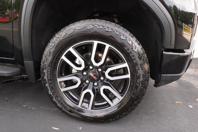 Used 2026 GMC Sierra 1500 AT4 w/ AT4 Premium Package AWD/4WD image 39
