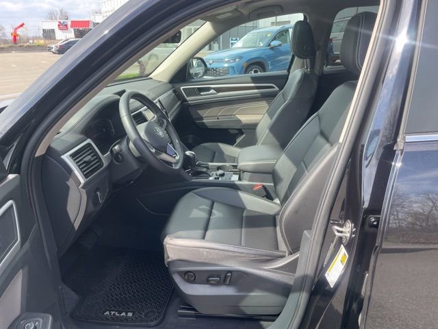 Certified 2023 Volkswagen Atlas SE w/ Panoramic Sunroof Package image 7