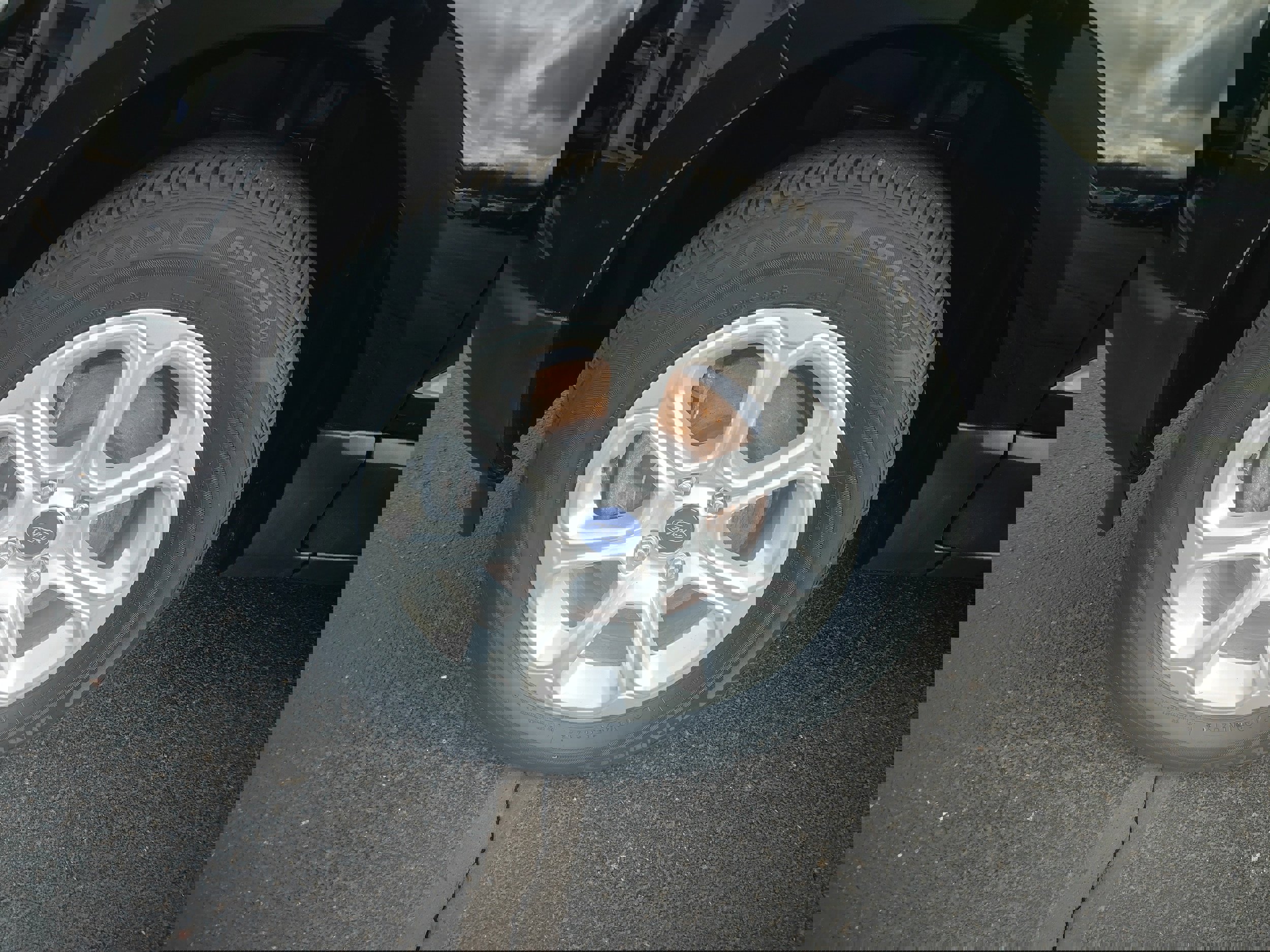 Used 2020 Ford EcoSport SE w/ SE Convenience Package image 6