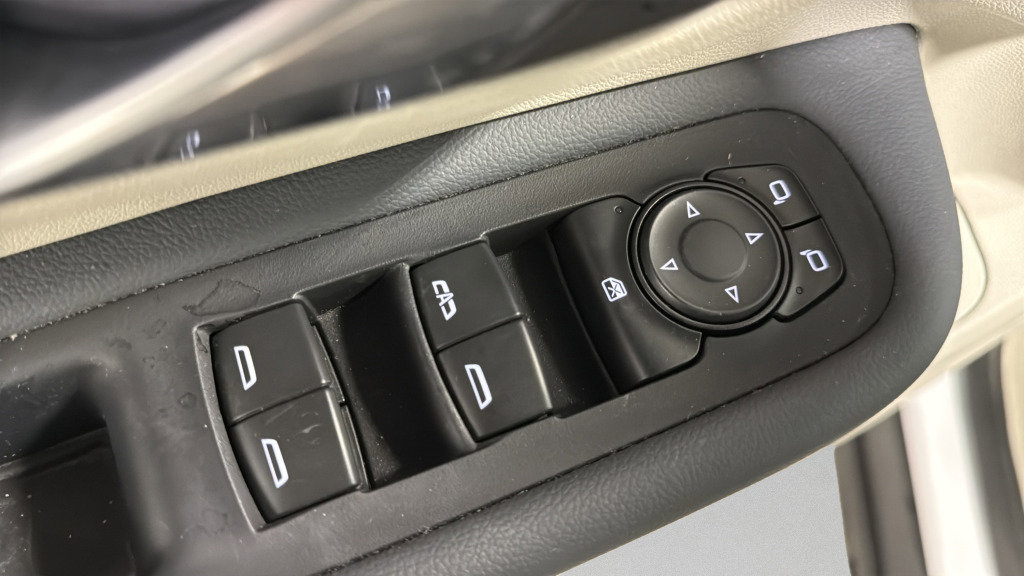 Used 2024 GMC Terrain Denali w/ Denali Premium Package image 15