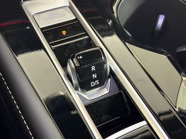 New 2026 Volkswagen Atlas SEL Premium R-Line AWD/4WD image 34