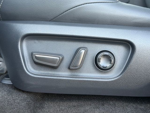 Certified 2025 Toyota 4Runner TRD Off-Road Premium w/ Tow Technology Package image 37