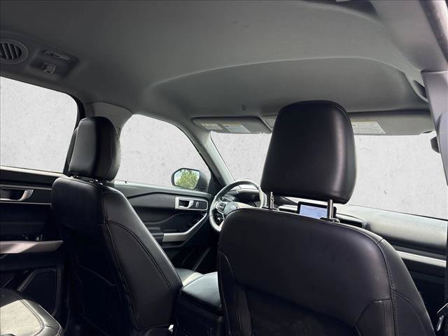 Used 2024 Ford Explorer XLT w/ Equipment Group 202A RWD image 22