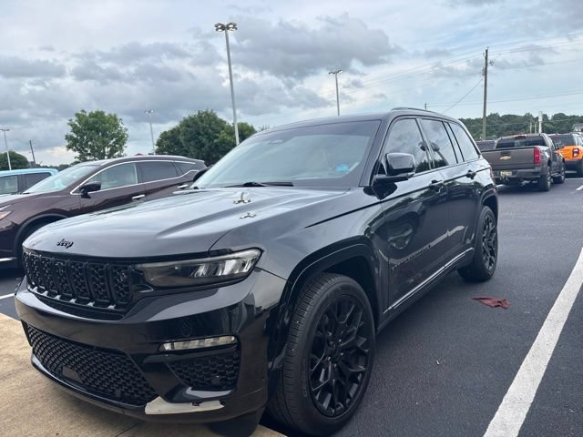Used 2022 Jeep Grand Cherokee Summit AWD/4WD image 1