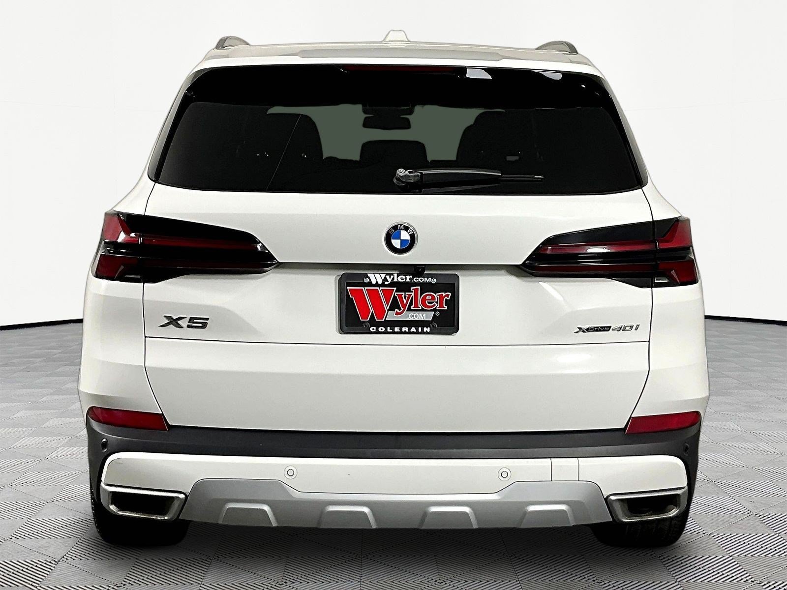 Used 2026 BMW X5 xDrive40i AWD/4WD image 5