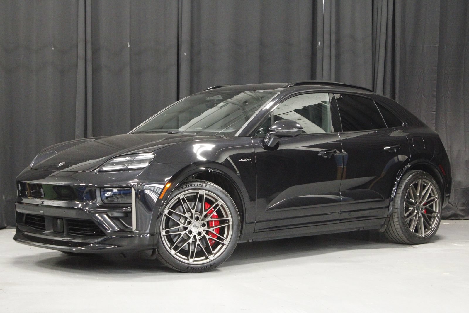 Used 2025 Porsche Macan Turbo Electric AWD/4WD video 1
