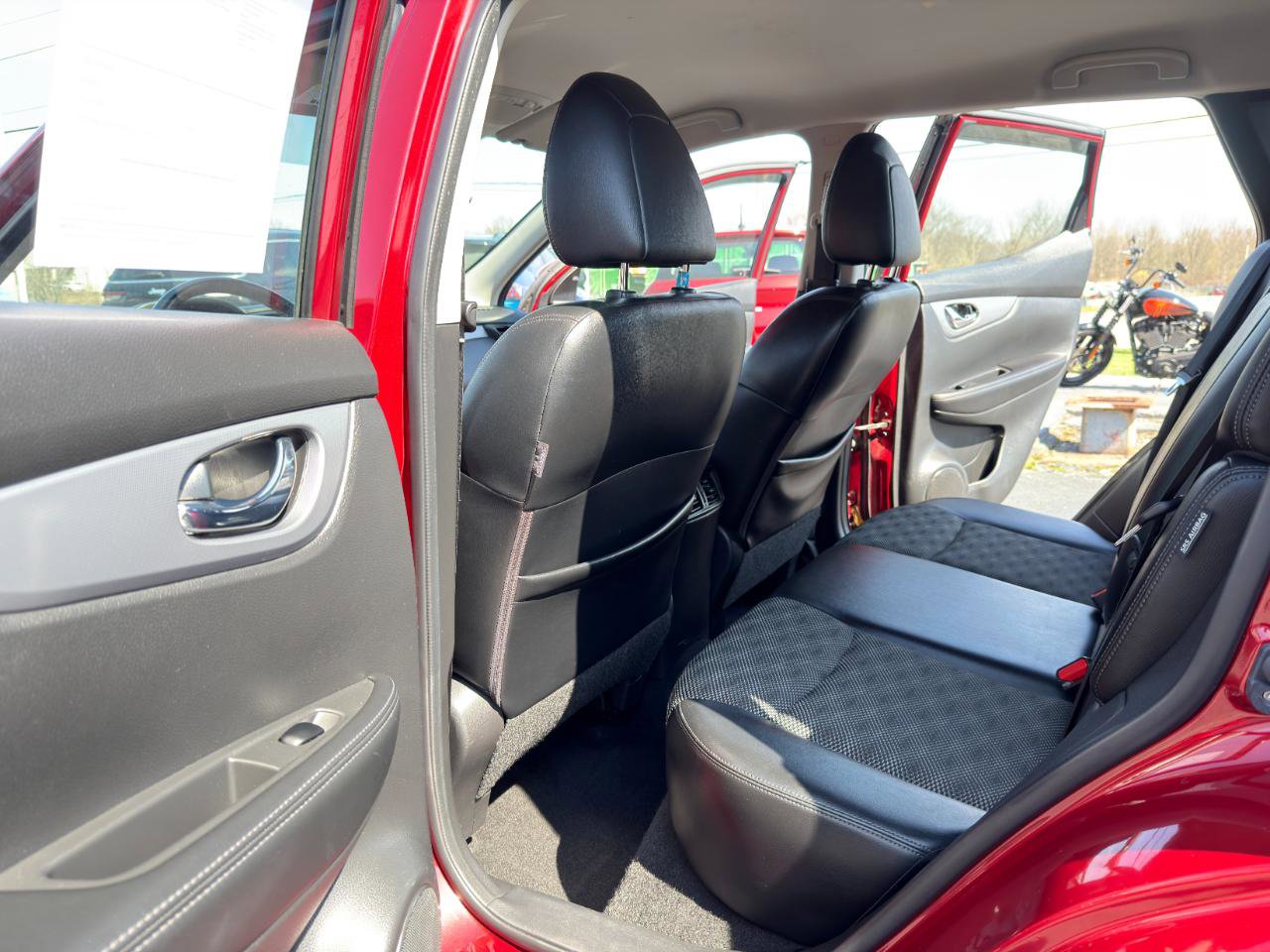 Used 2020 Nissan Rogue Sport SV w/ Technology Package AWD/4WD image 23